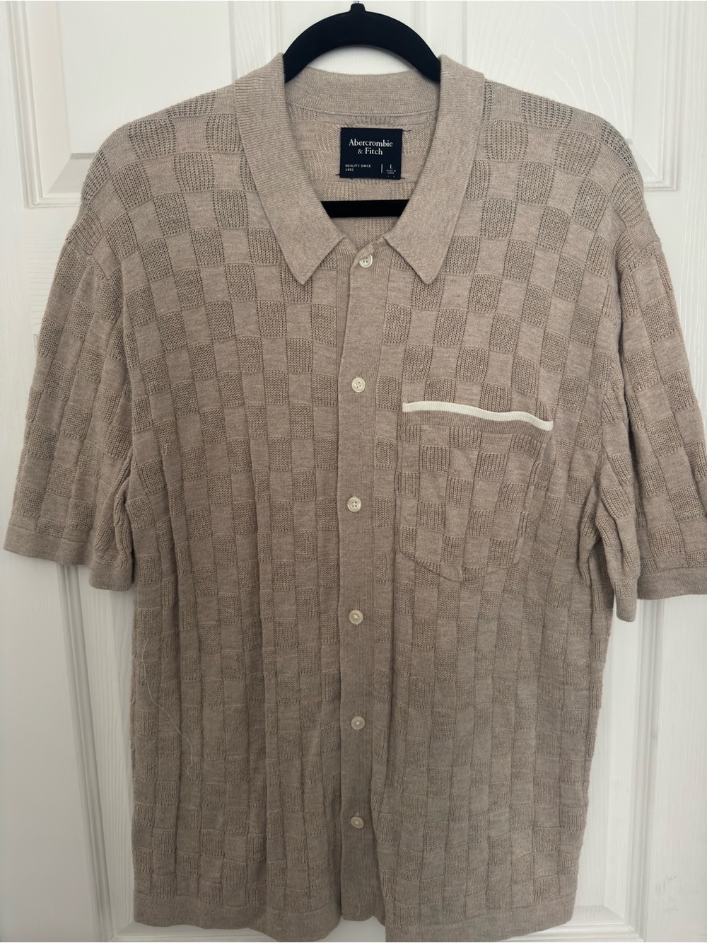Abercrombie & Fitch Beige Textured Knit Short-Sleeve Button-Down Shirt